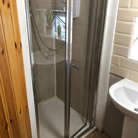 Charming 1-bedroom With Jacuzzi In Johnstown * Johnstown (Kilkenny)