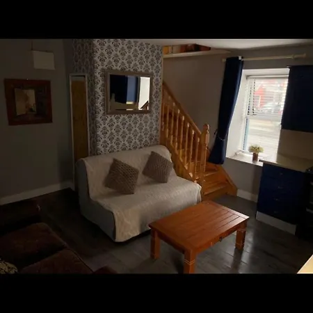 Charming 1-bedroom With Jacuzzi In Appartamento *